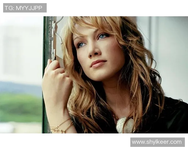 高清大头足球明星照片展示精彩瞬间与独特魅力尽在其中